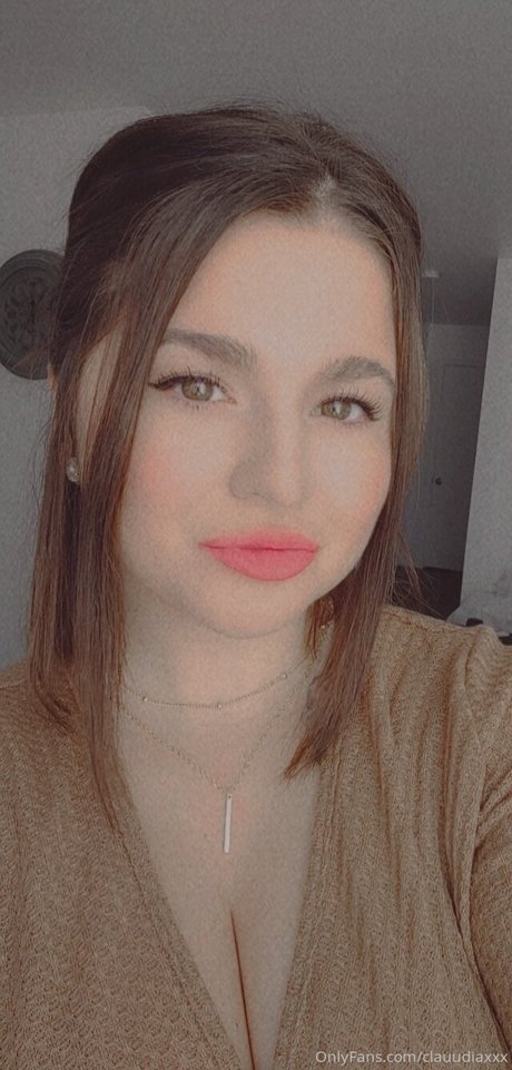 Claudia Lussier hd star picture