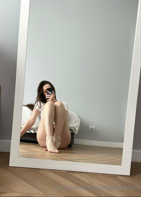 black female onlyfans pretty pic