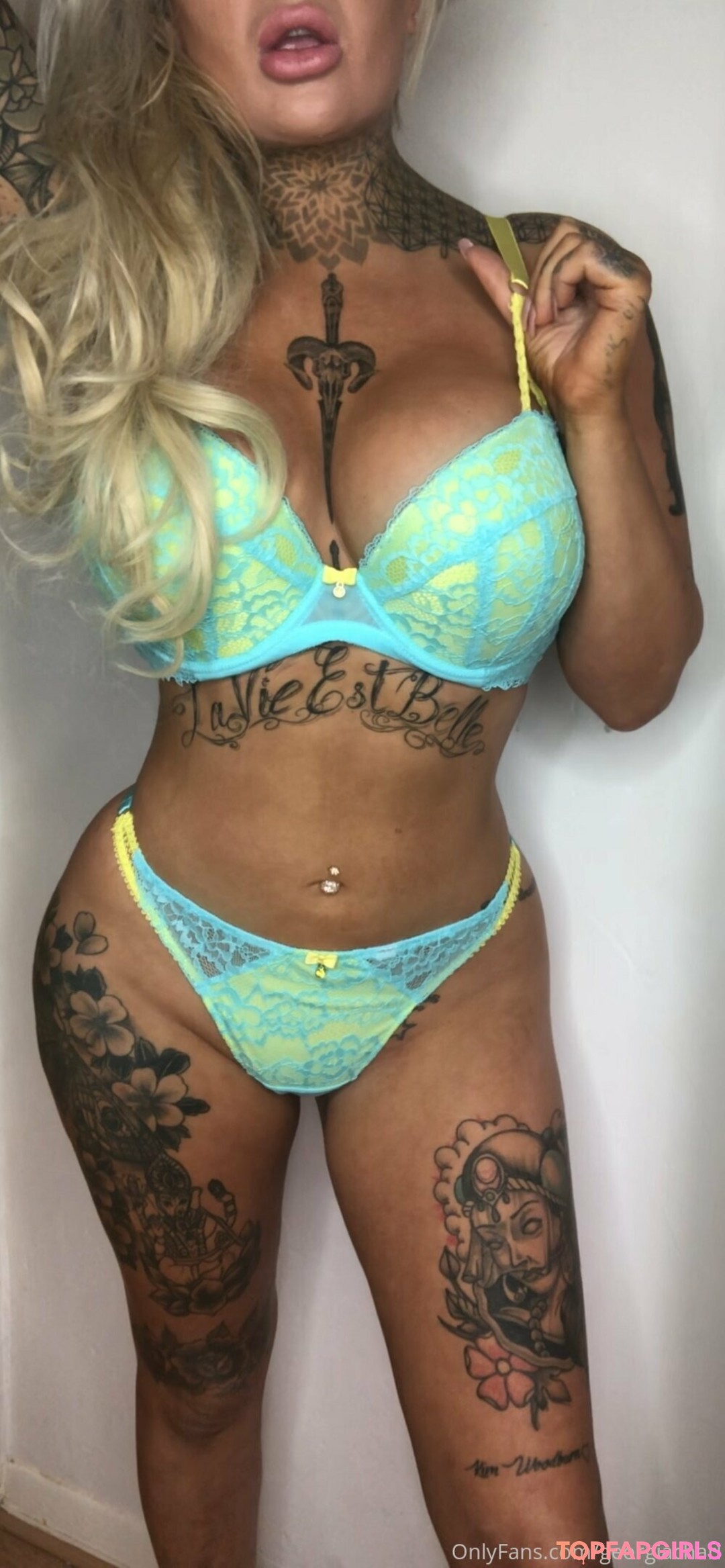 Gia Clarke model hd photo