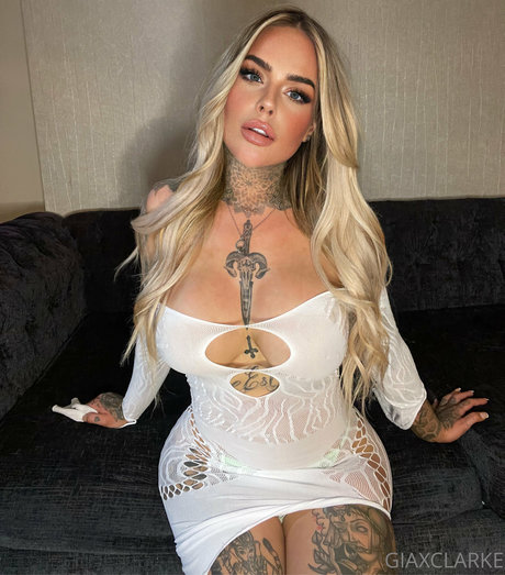 Gia Clarke nice model images