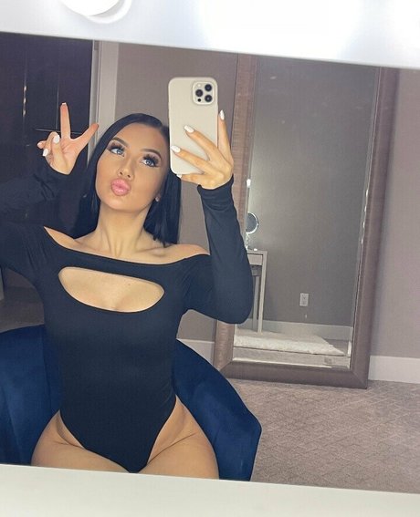 Rachel Keren_ nude star picture