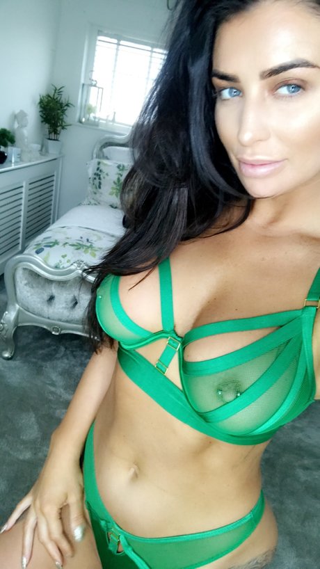 _Bouvs star nude image