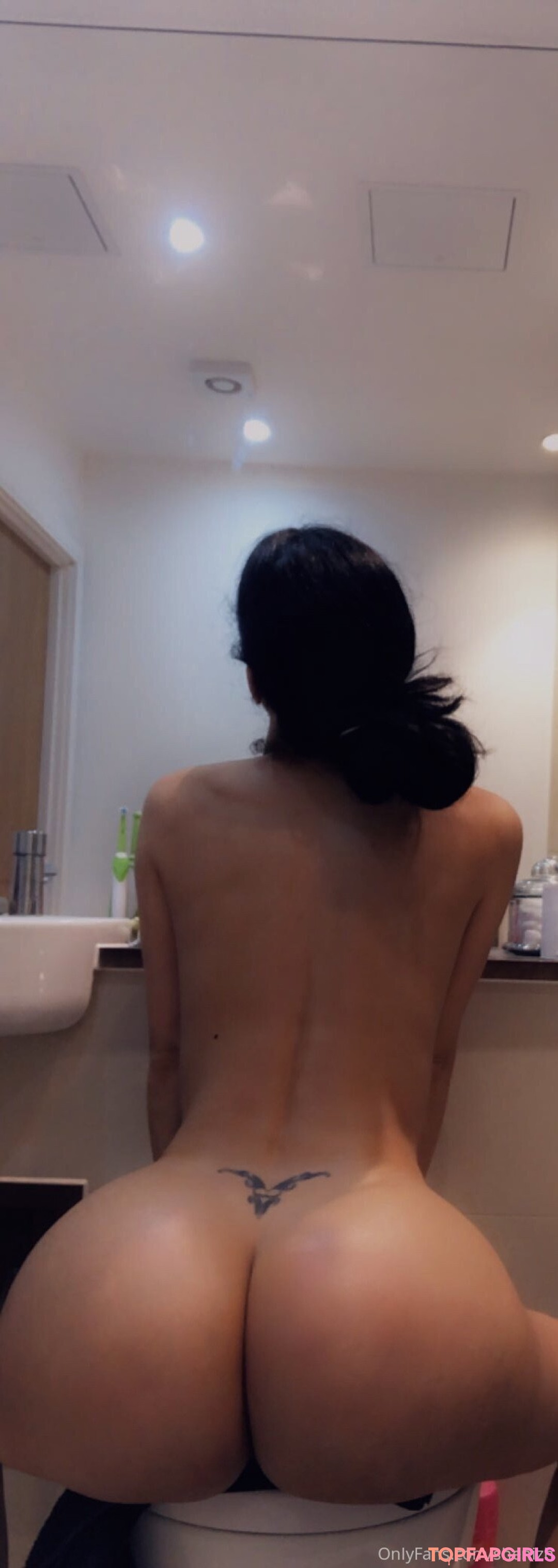 Shenizh pornographic actress img
