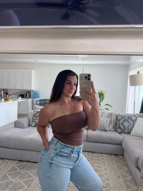 Michaelasmith nice model img