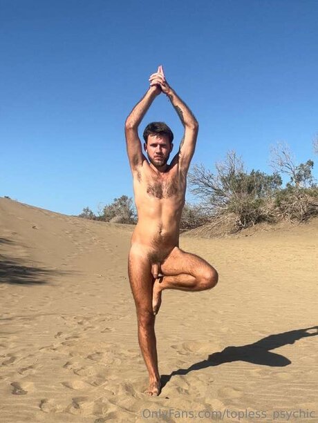 Topless Psychic hd actress picture