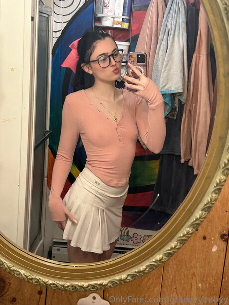 Graceyybabyy nudes actress galleries