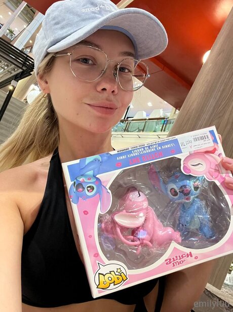 Emilylu pornstar erotic img