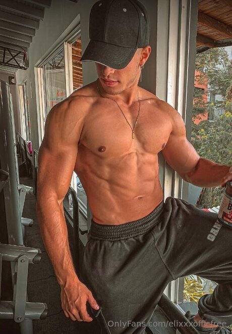 Elixxxofficfree adult actress pic