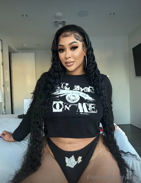 petite skinny onlyfans sexy naked photos