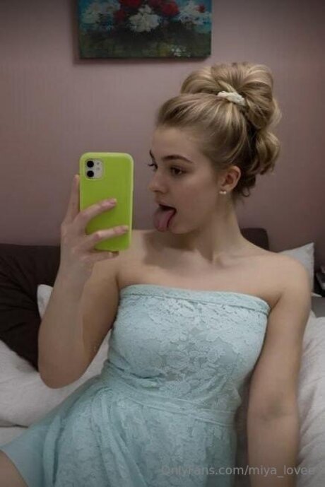 Miya Lovee star sex images