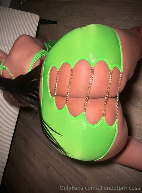 Alienpotprincess porn model pic