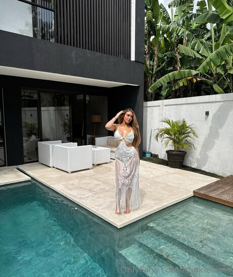 Frankiesims erotic actress picture