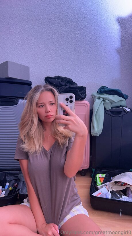 Greatmoongirl0 erotic pornstar pic