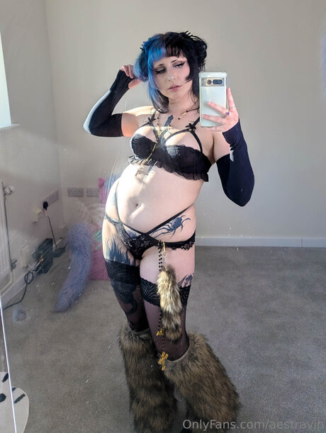 Aestravip star top picture