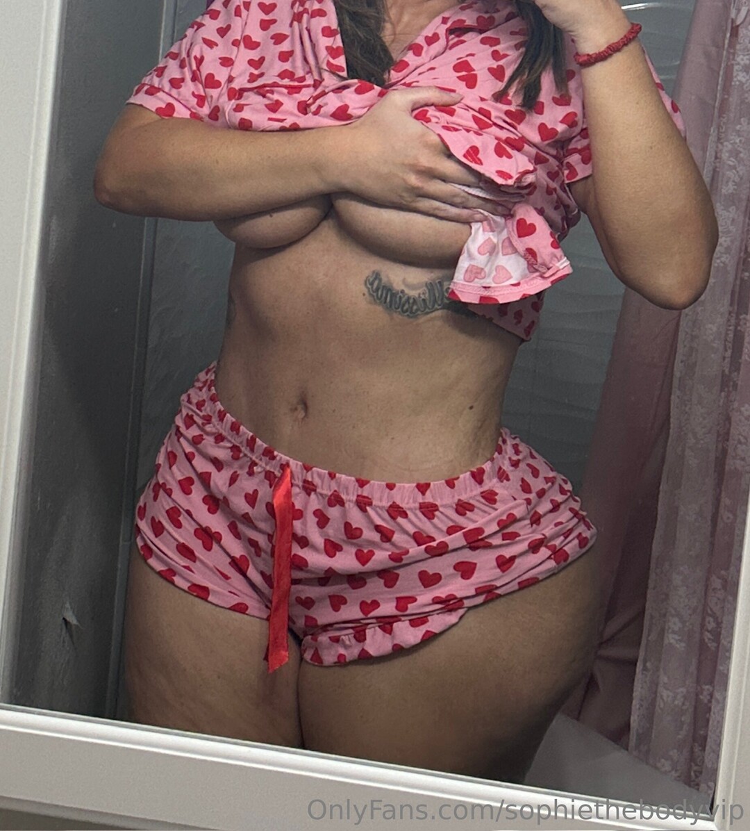 Sophiethebodyvip erotic pornstar pictures