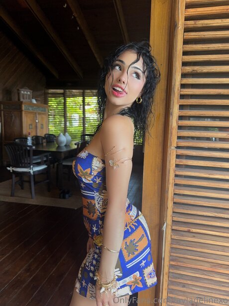 Layladelinexo pretty model images