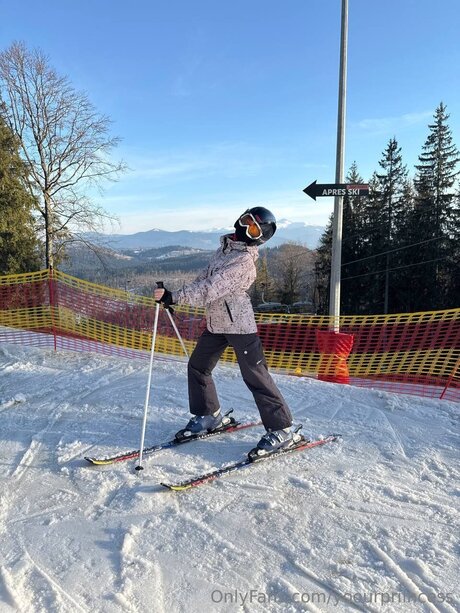 Yoourpriincess sexy model gallery