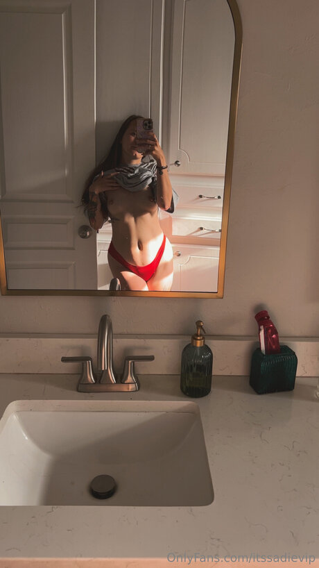 Itssadievip adult model pictures