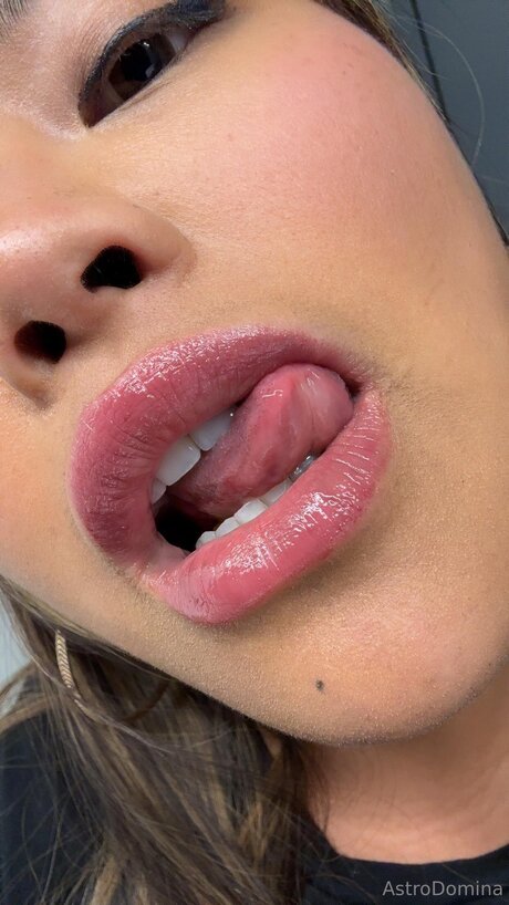 Astrodomina model hd gallery