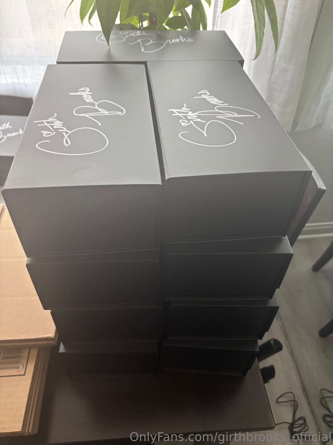 Girthbrooks Official hot star galleries