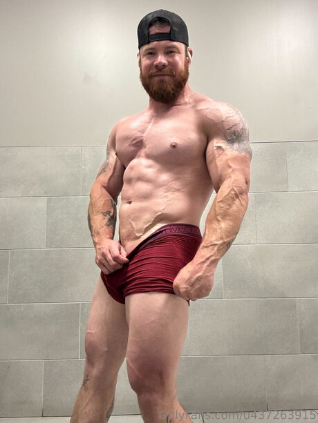 U437263915 model art pictures