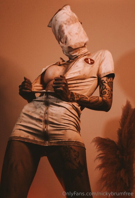 Nickybrumfree beautiful actress pic