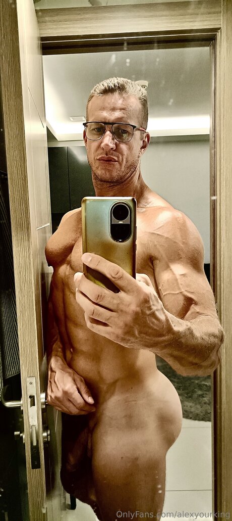 Alexyourking best actress picture