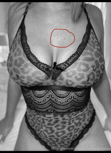 teacher milf onlyfans nude images