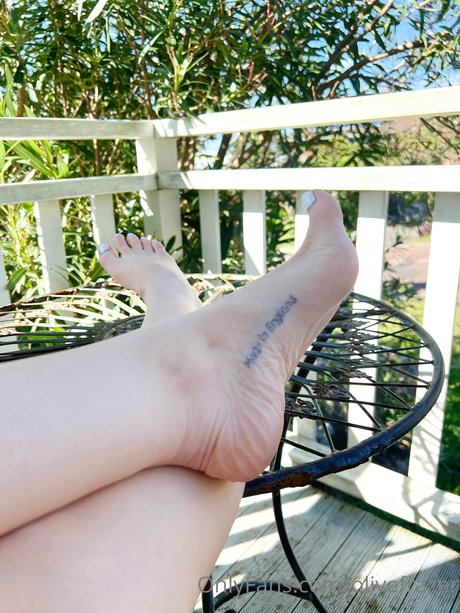 Olivia Frazer_ free model images