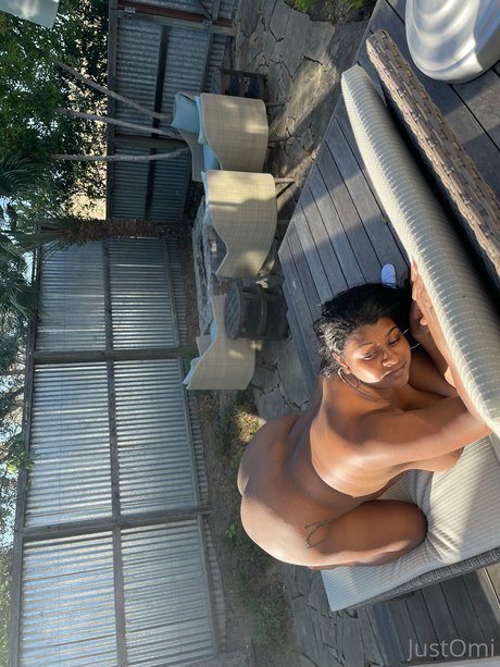 _Omi Stark hd model pics