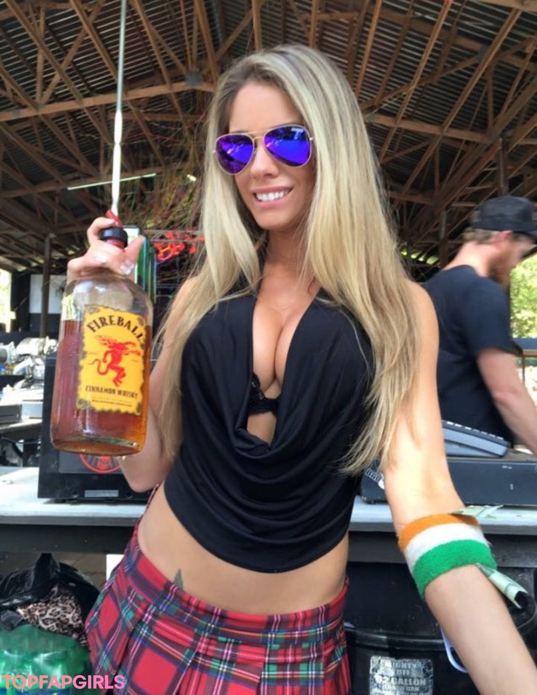 Karin Noelle hot star img