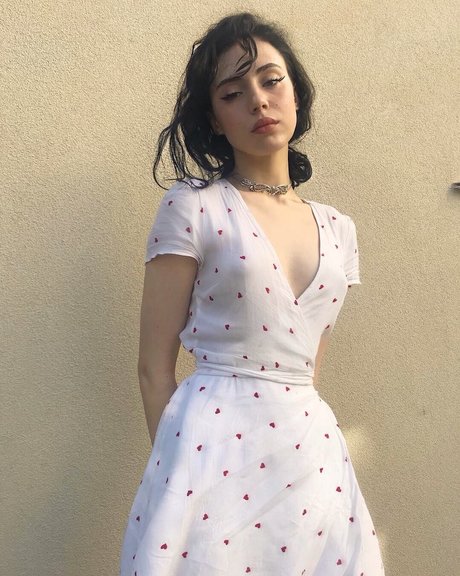 Mina Bell_ top pornstar gallery