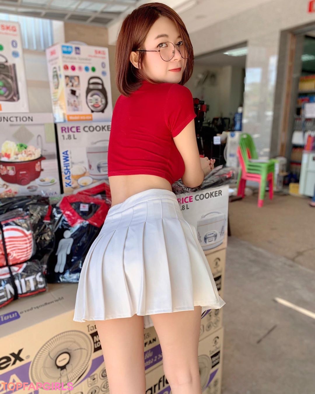 Kansuda adult star gallery