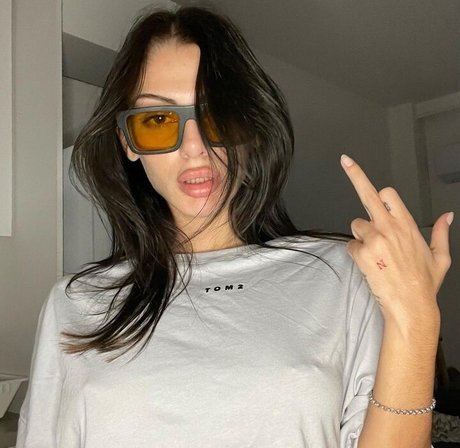 Sofia Filidou sexy pornstar archive