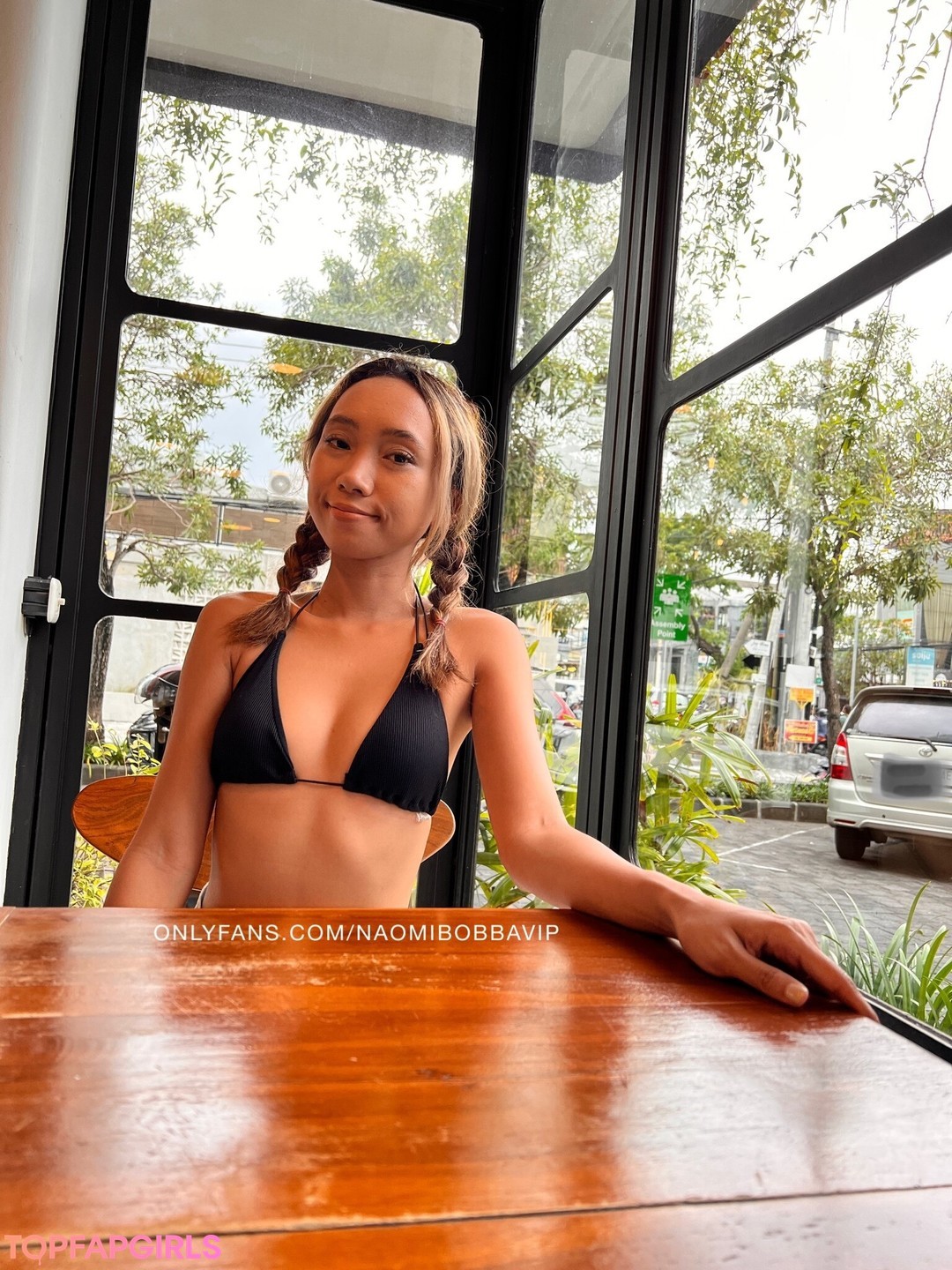 NaomiBobba nice pornstar pic