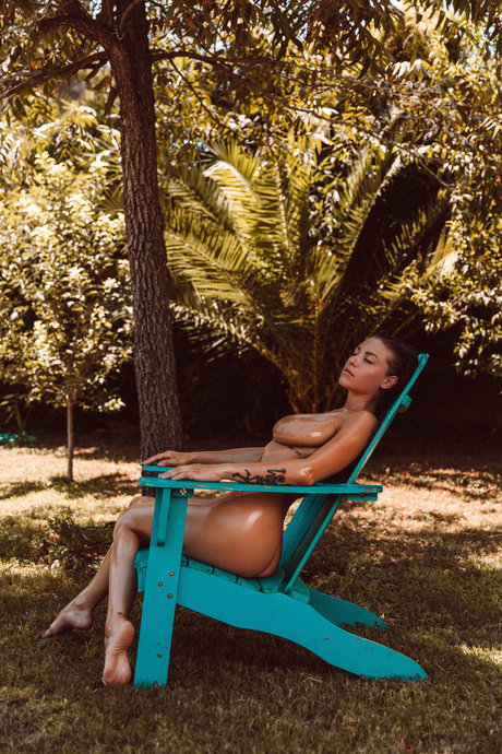 girlfriend onlyfans top photo