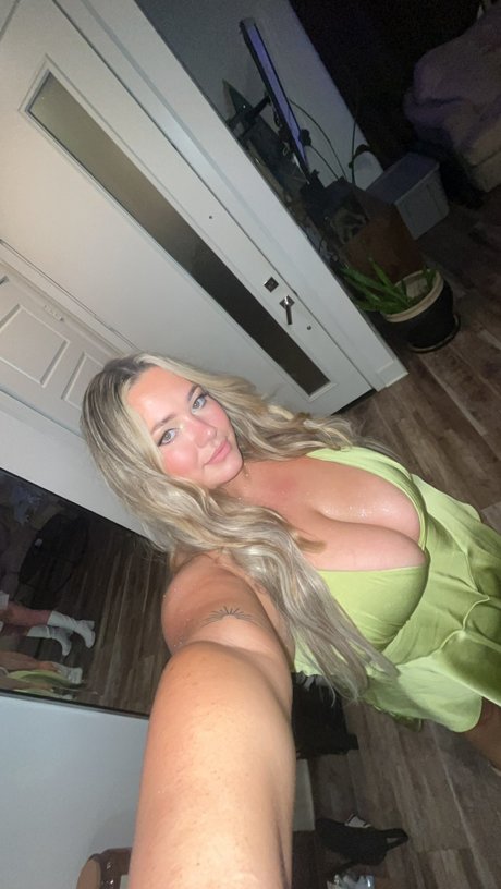 lesbian milf onlyfans nice photo