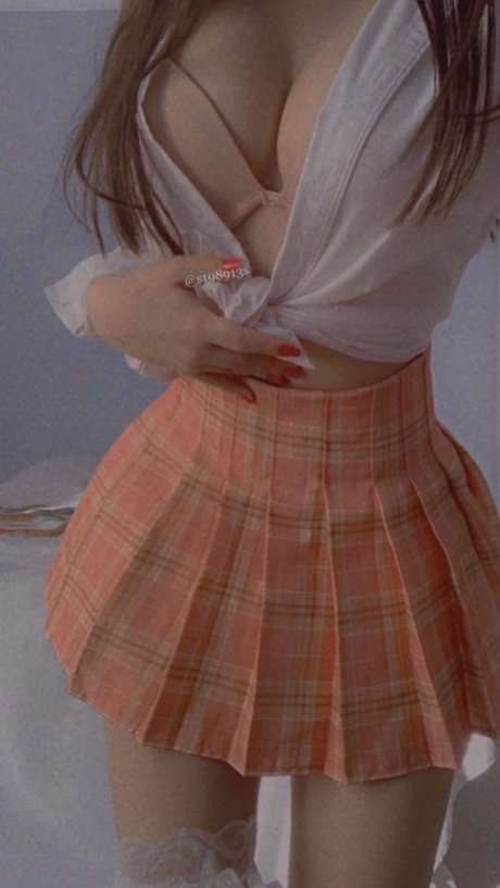 Pervygff pornstar exclusive image