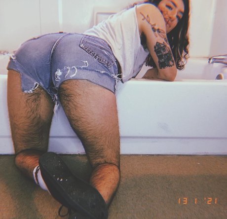 Olive Wren_ pretty model archive