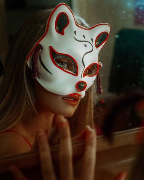 Oni entertainment sex model pics