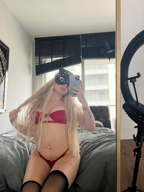 Gizem Avci high quality star img