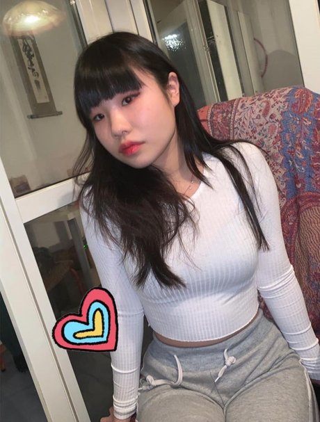 Muffinspice exclusive model pics