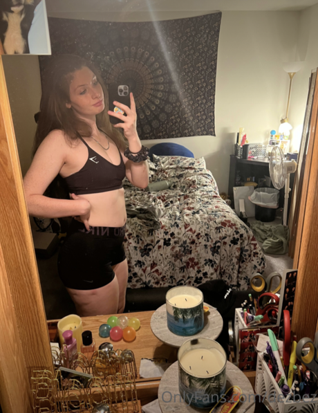 Dezbez profile image