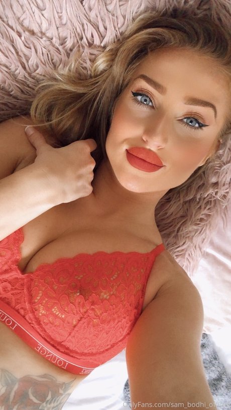 Sam Bodhi best actress pics