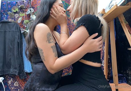 Bellaalouise model perfect archive