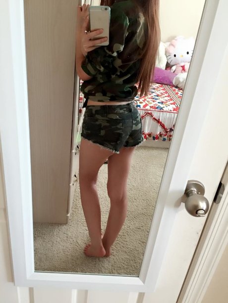 _Nancy Tran nudes model picture