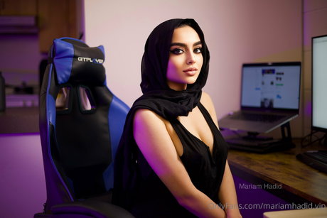 blonde natural onlyfans free naked pictures