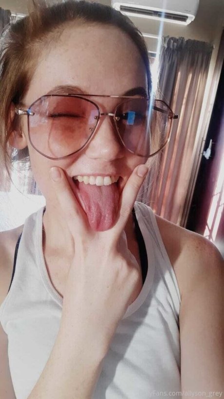 Allyson grey model images