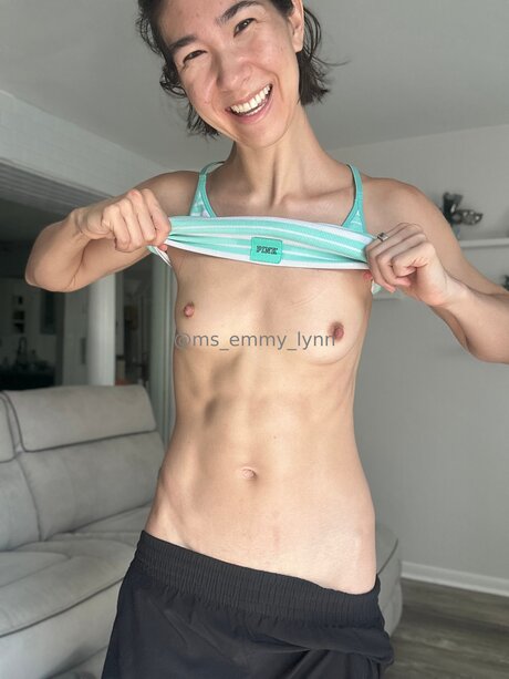 Ms Emmy Lynn hd star pic
