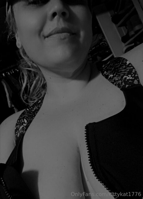 Kittykat1776 hot pornstar pic